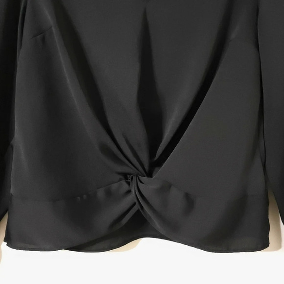 ✨️4/$20. Black Chiffon Long Sleeve Cropped Dress Shirt with Faux Knot Front, M - Picture 9 of 16